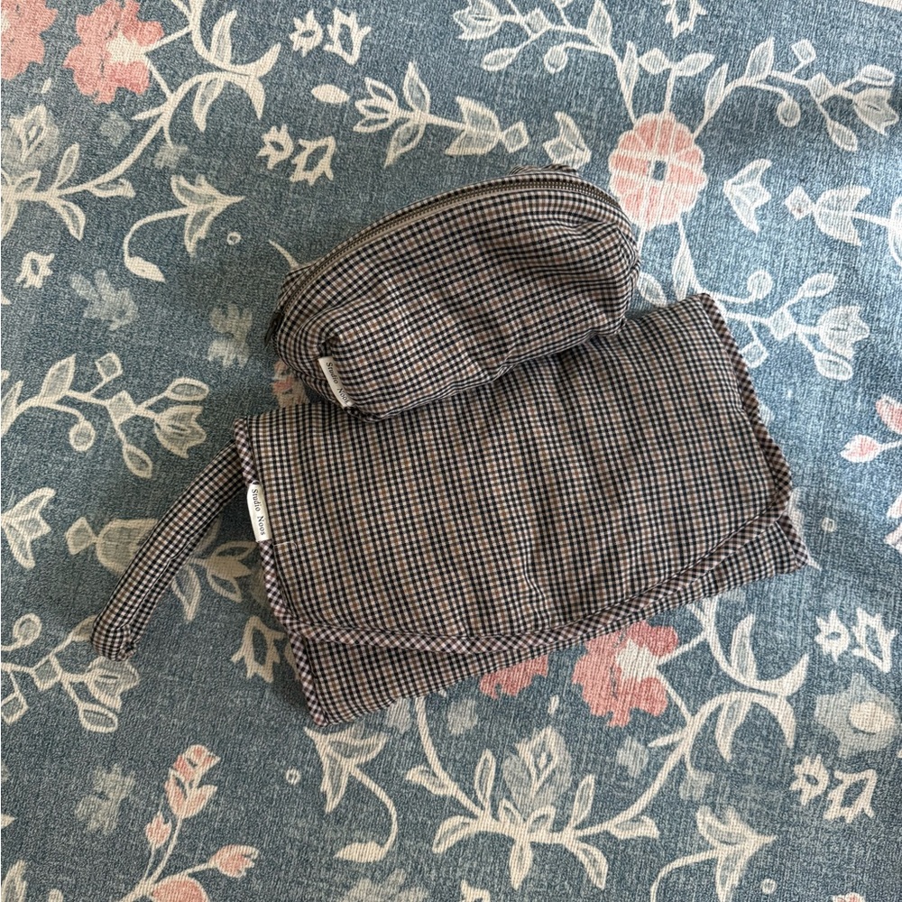 Studio Noos changing pad and pouch